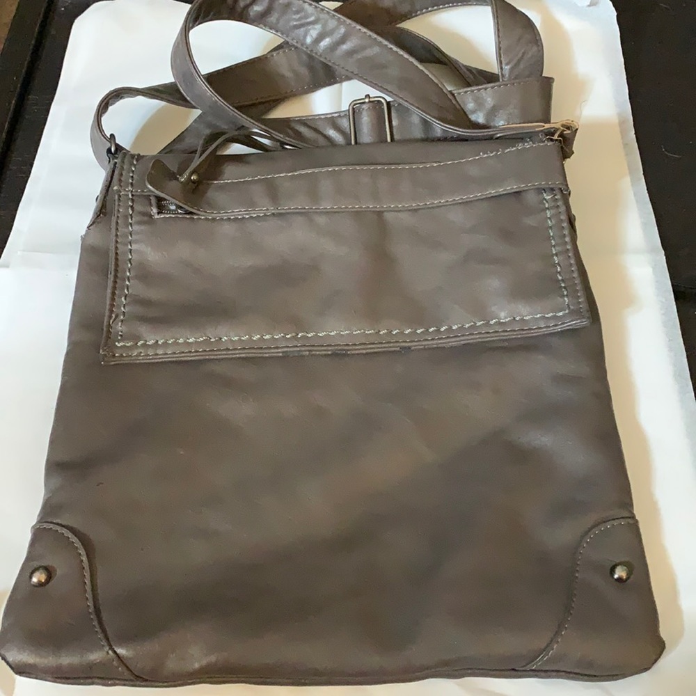 David Jones Squishy soft leather cross body purse